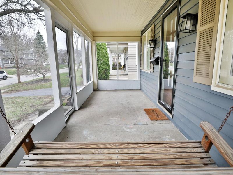 27 E Dunedin Road, Columbus, OH 43214 Photo 6