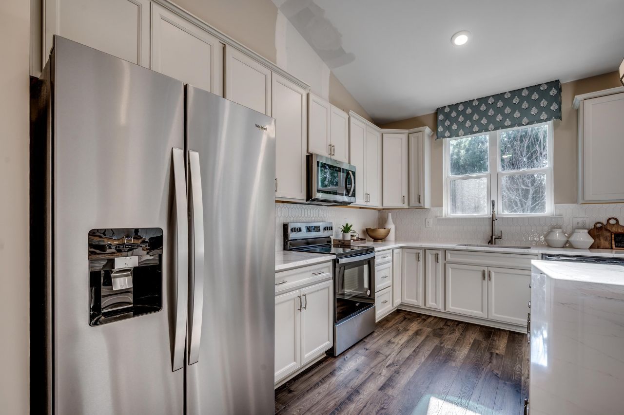 6016 Harness Ct. Photo 8