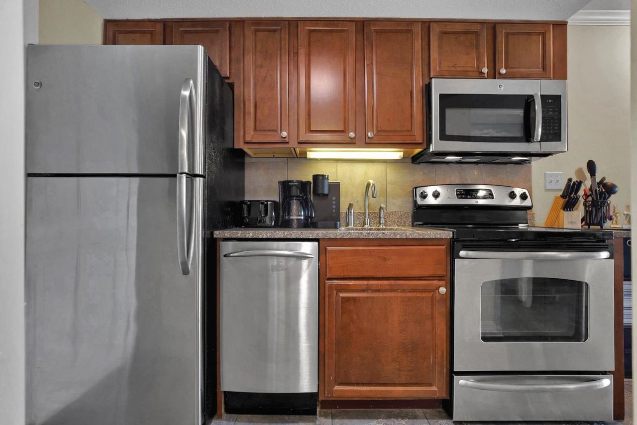 2001 S Ocean Blvd.  Photo 10