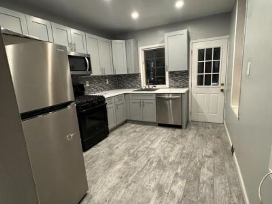 2812 Emerald Street, Philadelphia, PA 19134 Main Photo