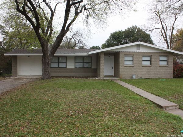 201 Zephyr, Windcrest, TX 78239