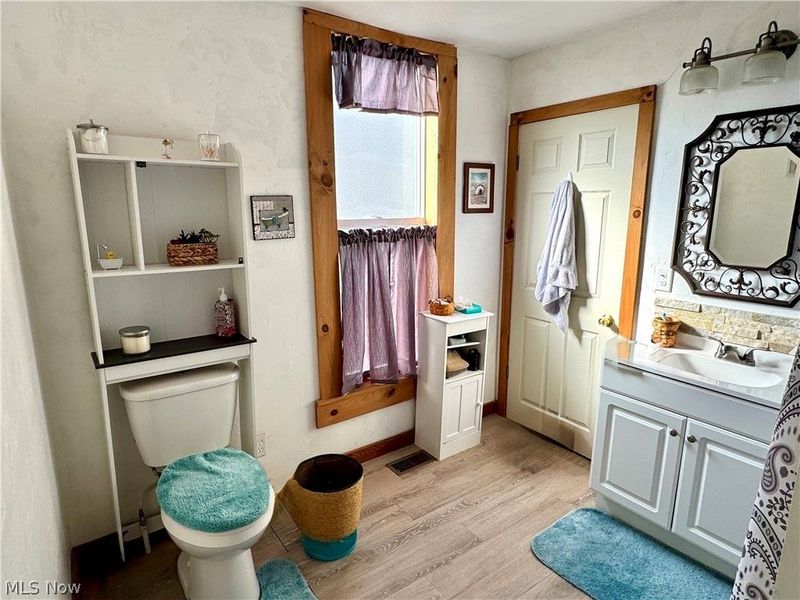 317 E Main Street, West Lafayette, OH 43845 Photo 13