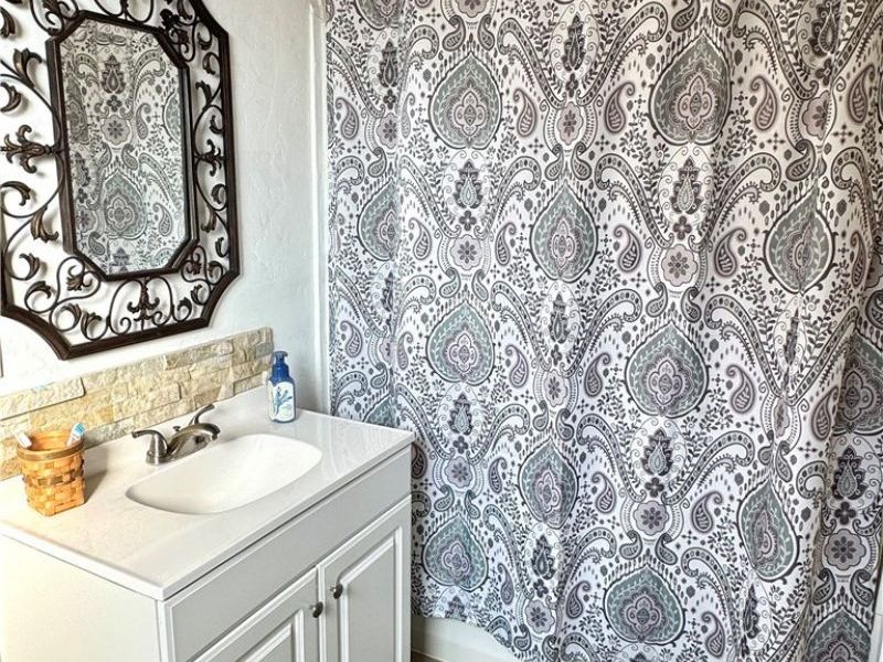 317 E Main Street, West Lafayette, OH 43845 Photo 14