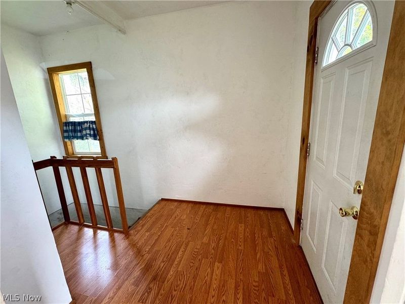 317 E Main Street, West Lafayette, OH 43845 Photo 18