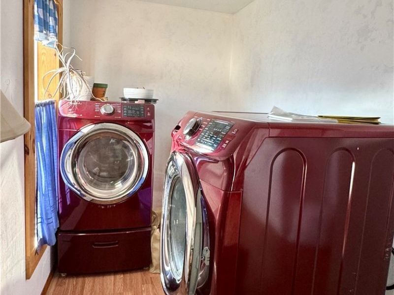 317 E Main Street, West Lafayette, OH 43845 Photo 19