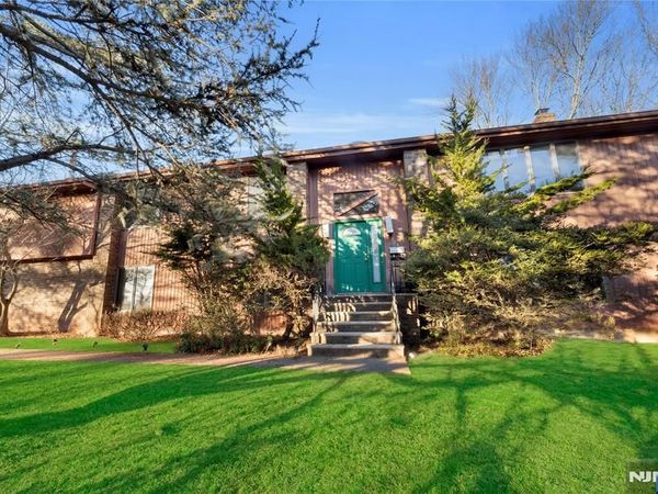 325 High Street, CLOSTER, NJ 07624