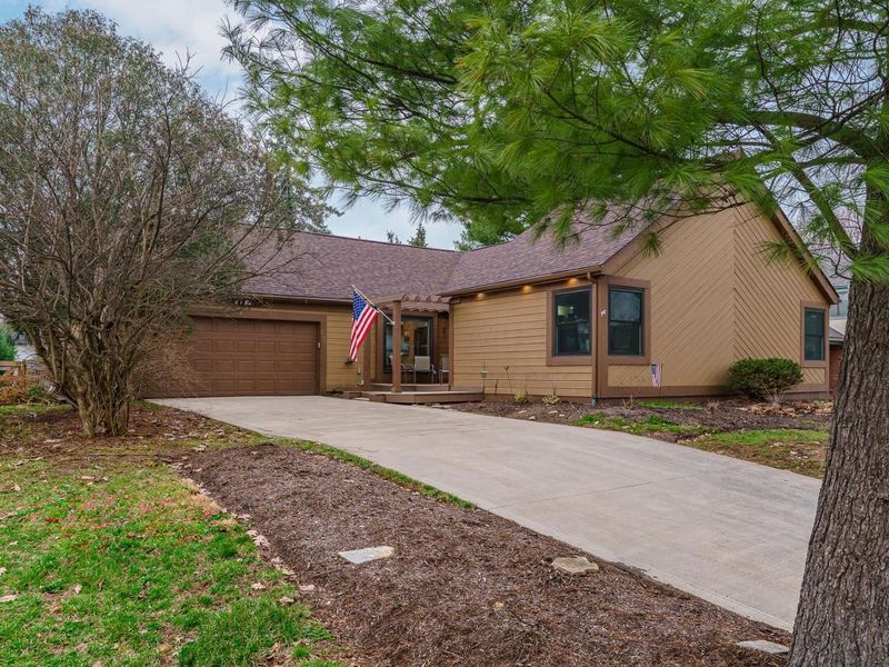 187 Stonefence Lane, Dublin, OH 43017 Photo 1