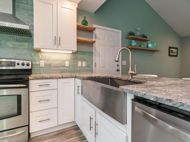 187 Stonefence Lane, Dublin, OH 43017 Photo 4