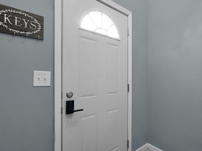 381 Chatterly Lane , Columbus, OH 43207 Photo 6