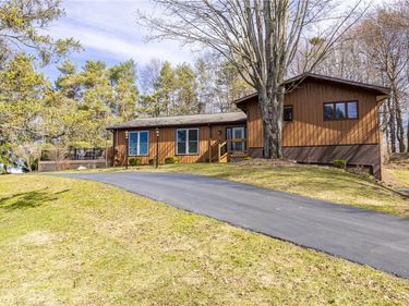 416 Thayer Road, Fairport, NY 14450