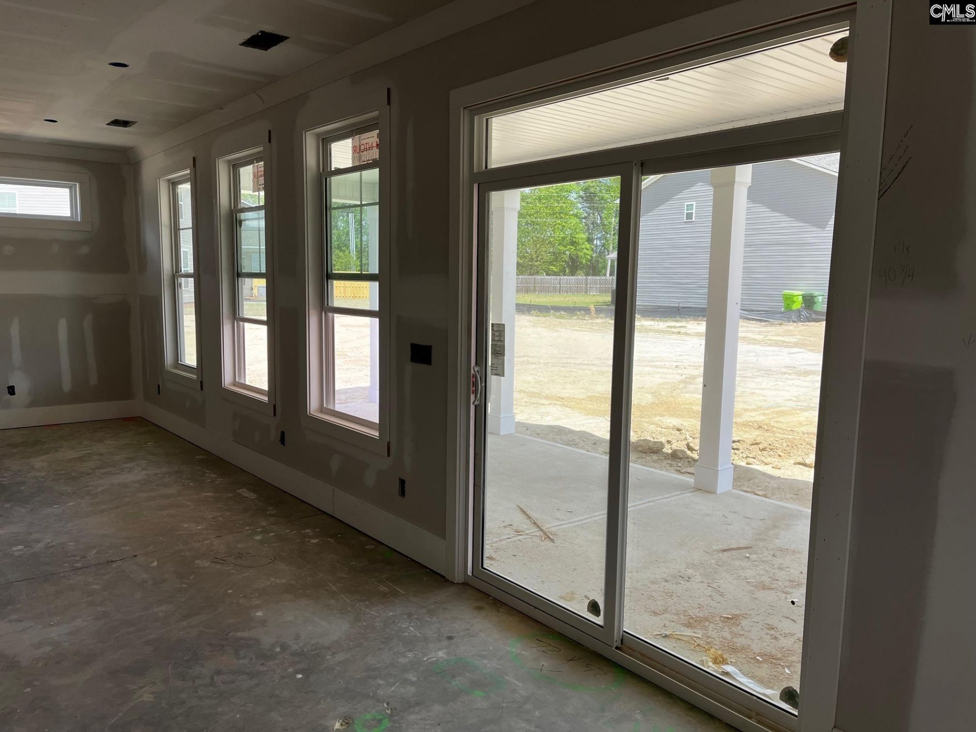 2027 Allan Crest Road Photo 12