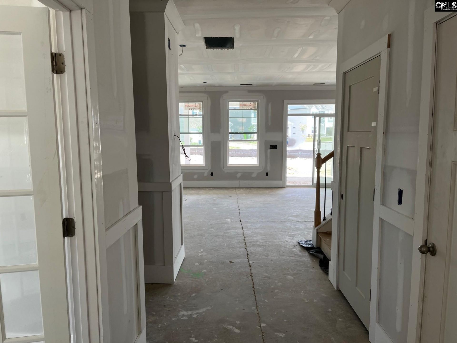 2027 Allan Crest Road Photo 5