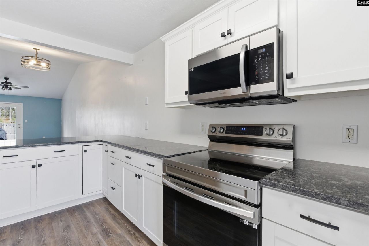 207 Philmont Drive Photo 8