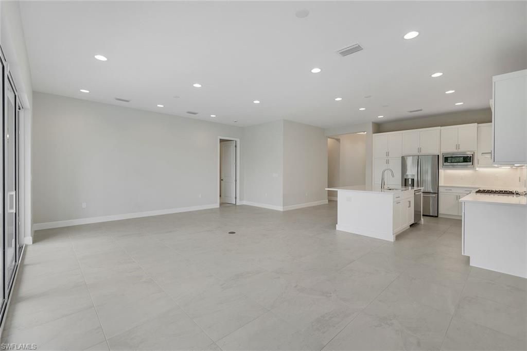 2741 Durham Cir, Naples, FL 34112 Photo
