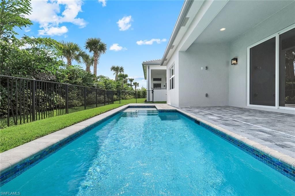 2741 Durham Cir, Naples, FL 34112 Photo