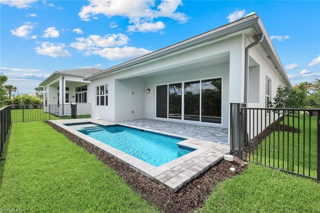 2741 Durham Cir, Naples, FL 34112 Photo