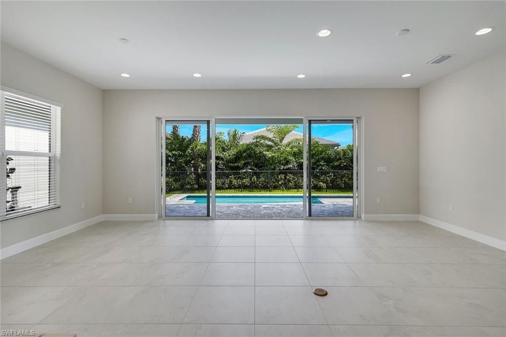 2741 Durham Cir, Naples, FL 34112 Photo