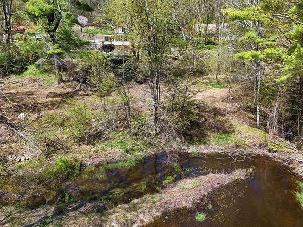 374 Burton Highway, Wilton, NH 03086
