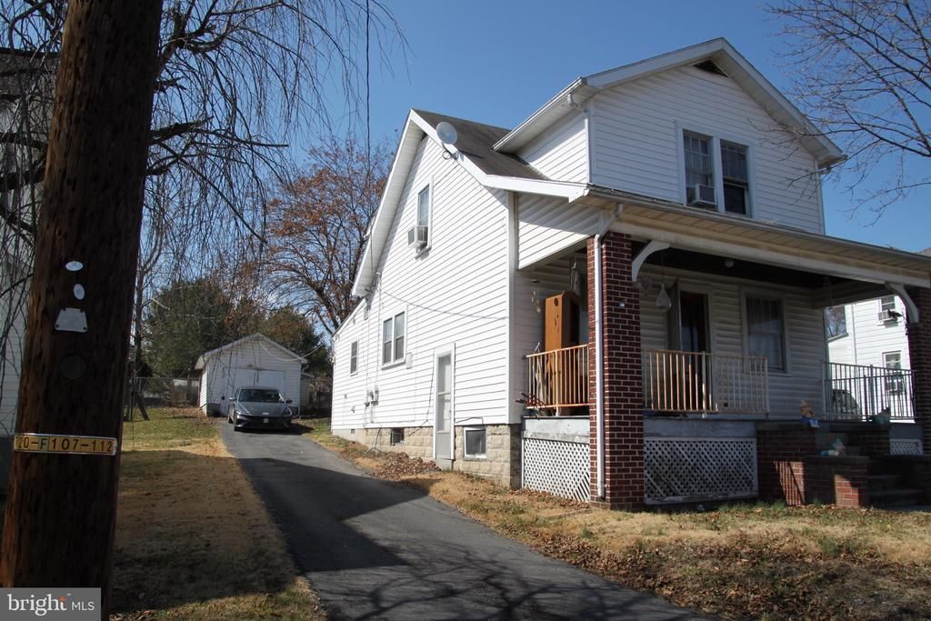 174 Mccoole Avenue, Paw Paw, WV 25434 Main Photo