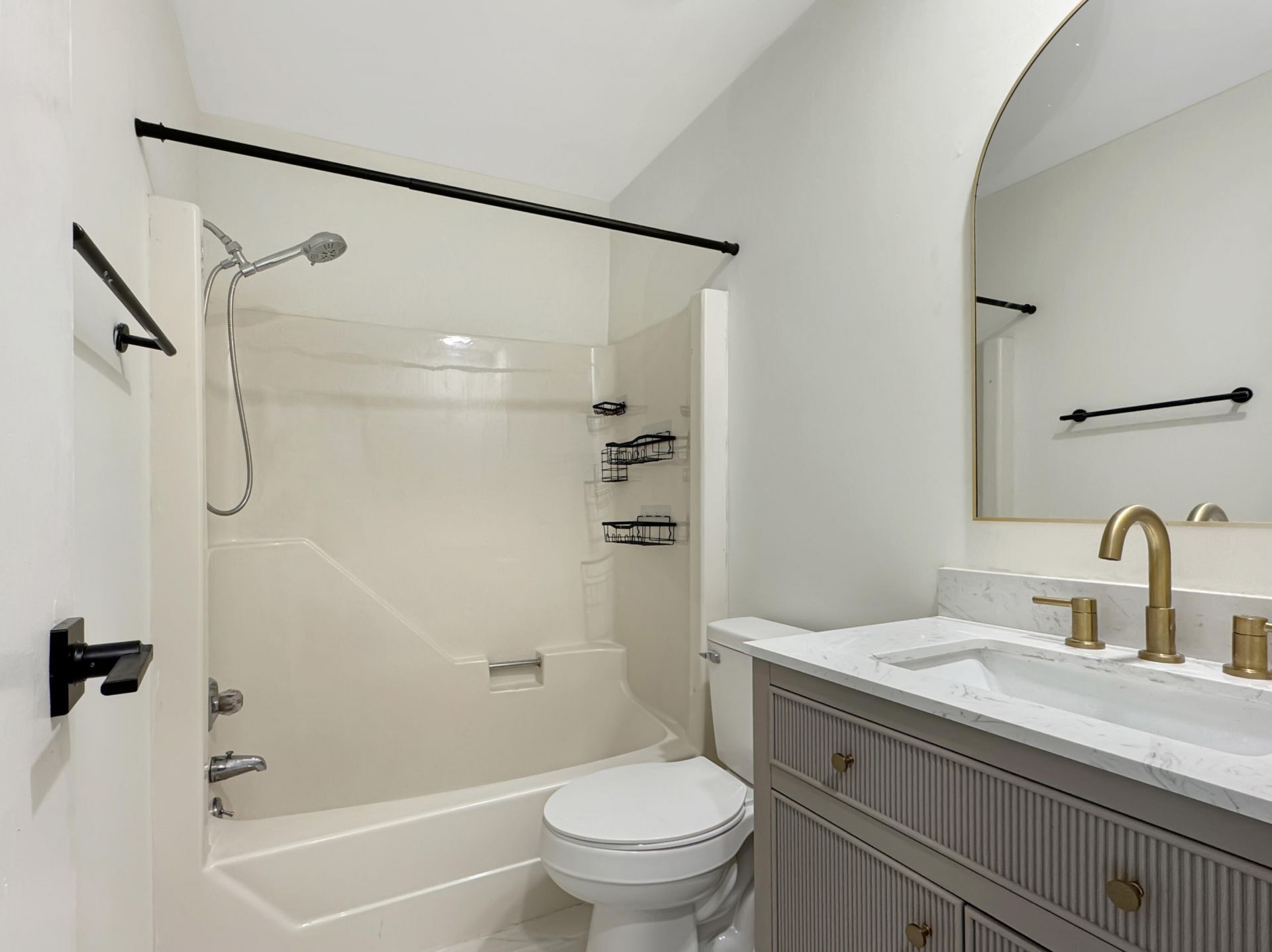 1185 Sheppard Road Photo 12