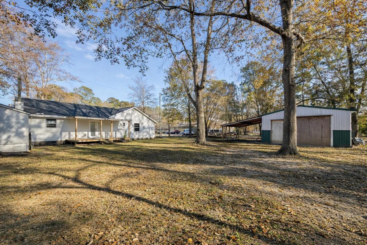 1185 Sheppard Road Photo 17