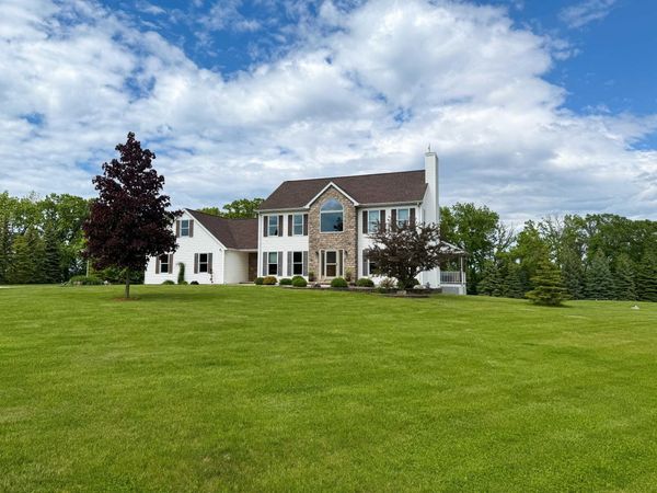 W4087 Parkview Ct, Taycheedah, WI 54937