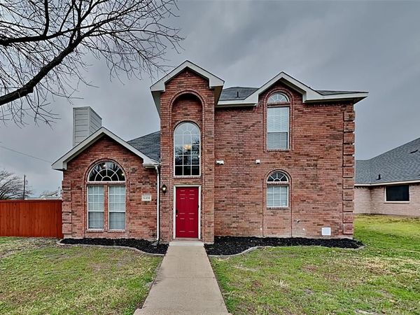 6301 Shorecrest Drive, Rowlett, TX 75089