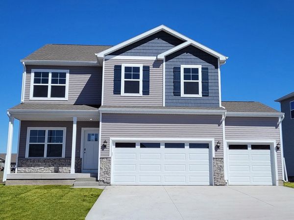 2497 SE Billings Place, West Des Moines, IA 50265