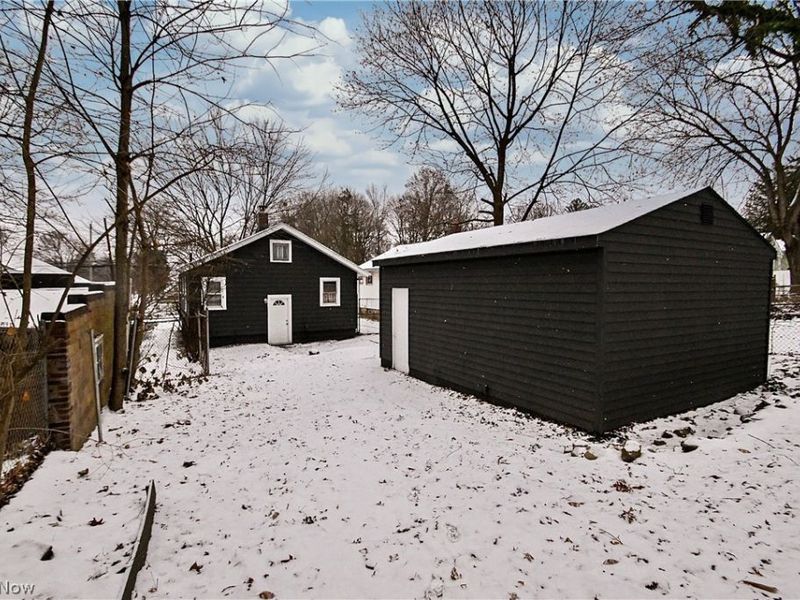 1228 Arnold Avenue , Akron, OH 44305 Photo 3