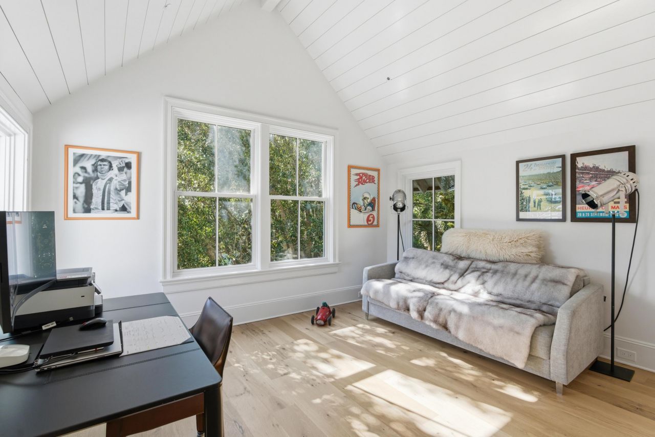 120 Palm Boulevard Photo 24