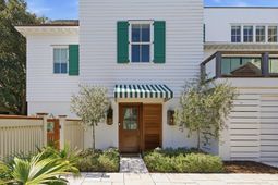 120 Palm Boulevard photo 4