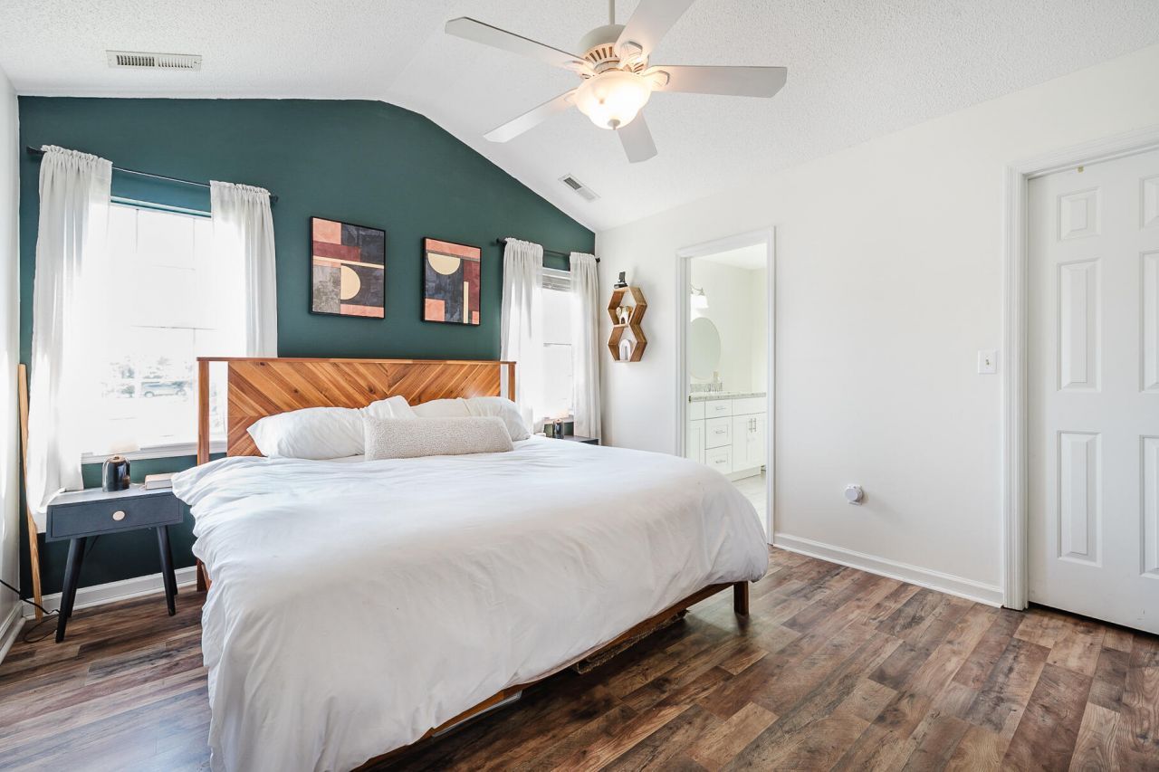 1260 Lakefront Drive Photo 16