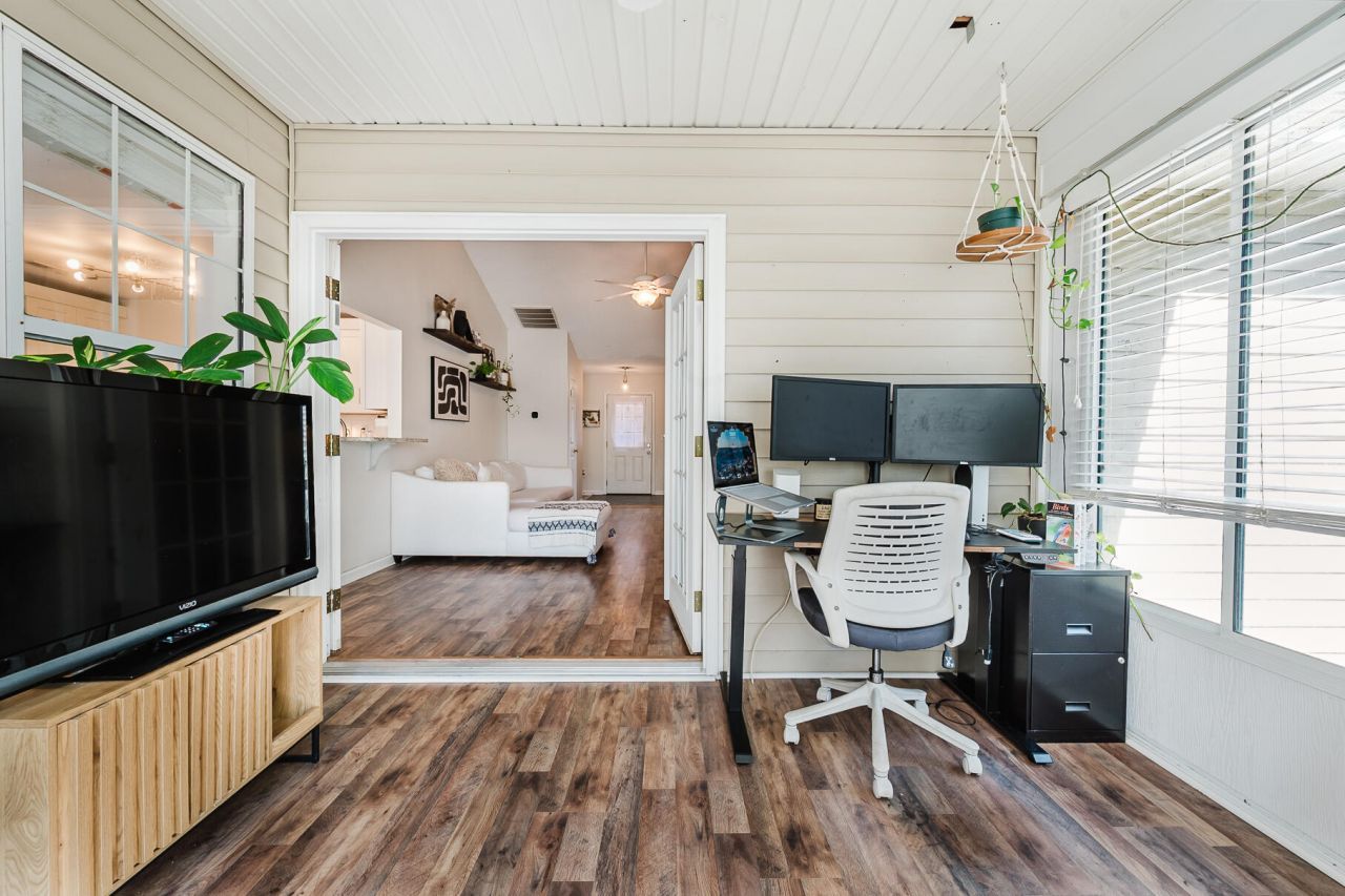 1260 Lakefront Drive Photo 27