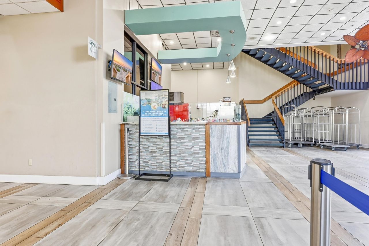 1501 S Ocean Blvd. Photo 33