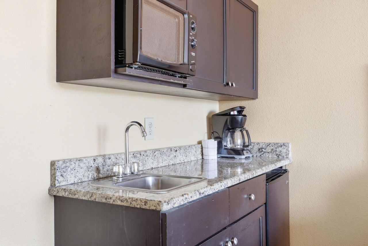 1501 S Ocean Blvd. Photo 8