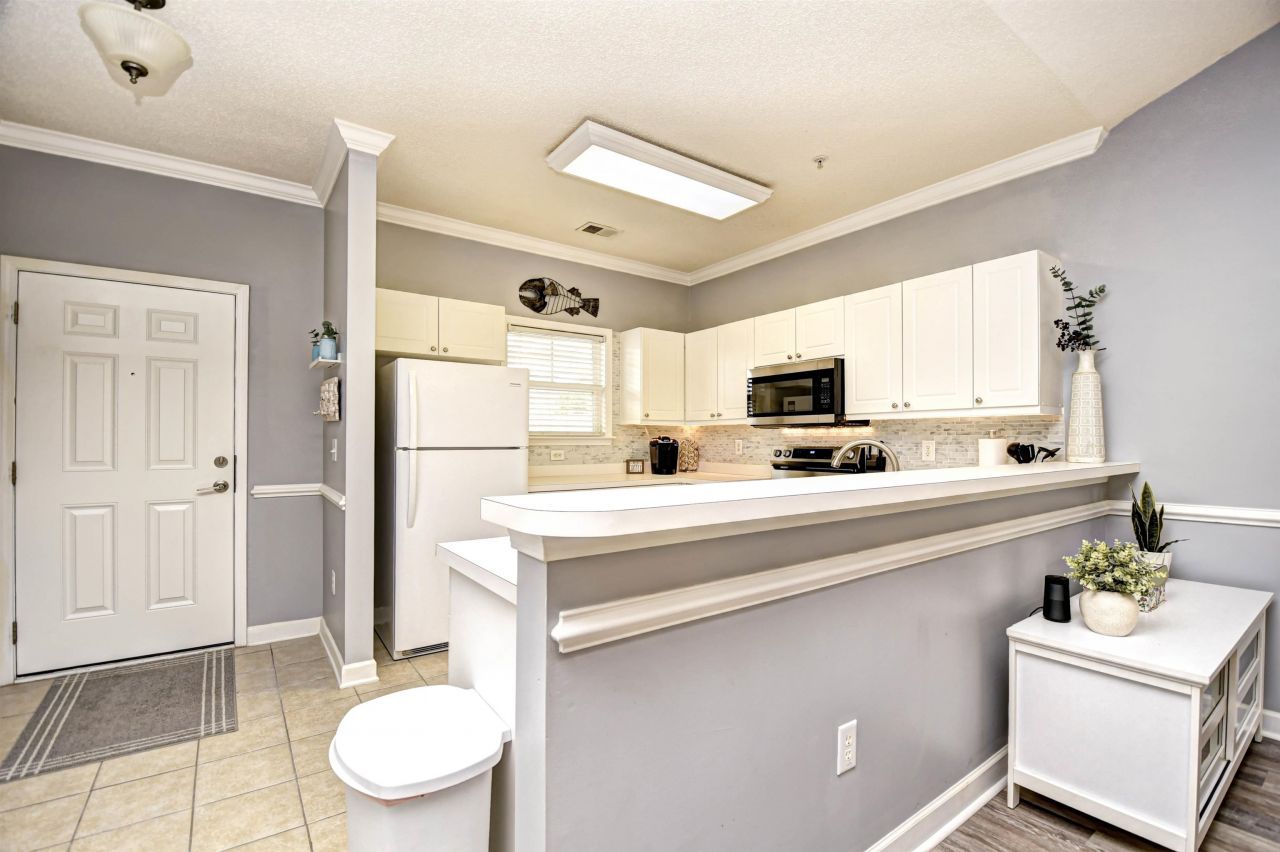 6253 Catalina Dr. Photo 13