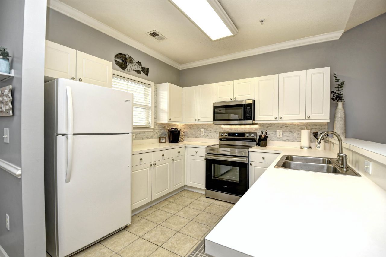 6253 Catalina Dr. Photo 15