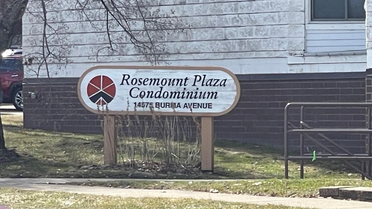 14575 Burma Avenue W, Unit 101, Rosemount, MN 55068 Main Photo