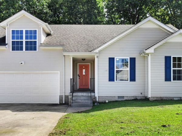 2863 Teakwood Dr, Clarksville, TN 37040