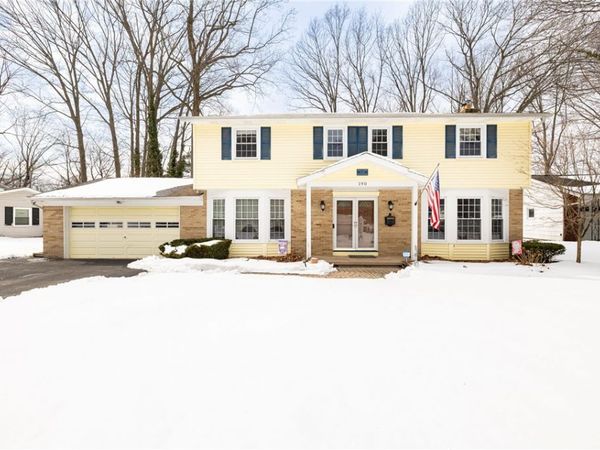 190 Courtly Circle , Rochester, NY 14615