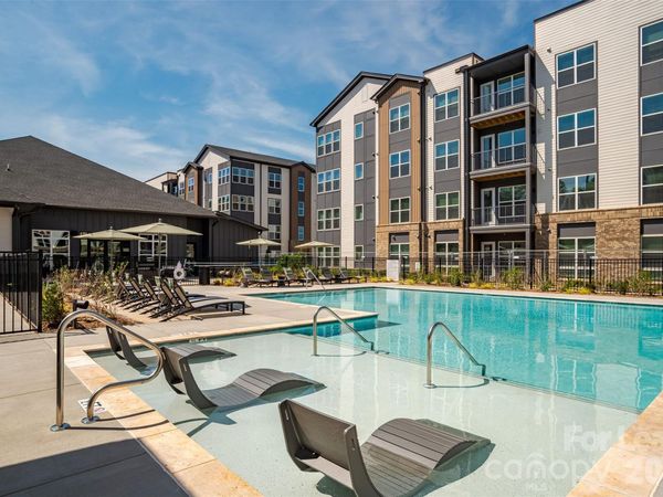 925 W Mallard Creek Church Road, Unit S1, Charlotte, NC 28262