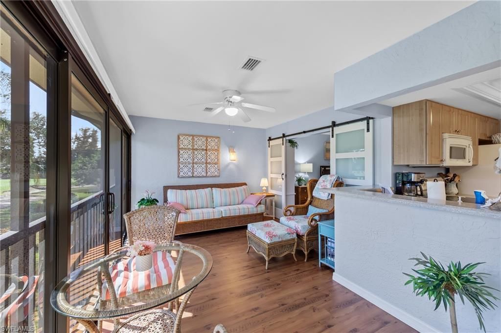 5890 Trailwinds Dr, Unit 522, Fort Myers, FL 33907 Photo