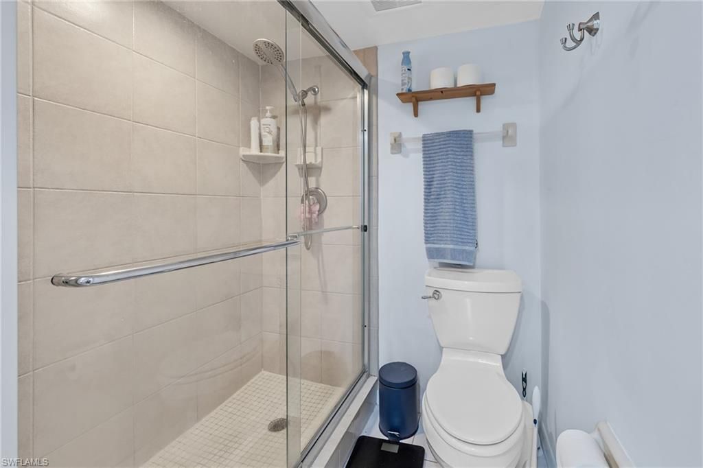 5890 Trailwinds Dr, Unit 522, Fort Myers, FL 33907 Photo