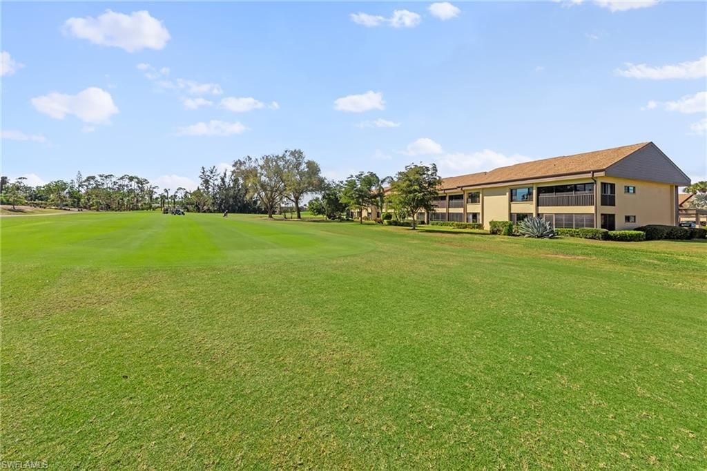 5890 Trailwinds Dr, Unit 522, Fort Myers, FL 33907 Photo