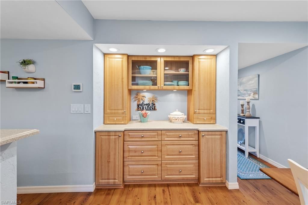 5890 Trailwinds Dr, Unit 522, Fort Myers, FL 33907 Photo