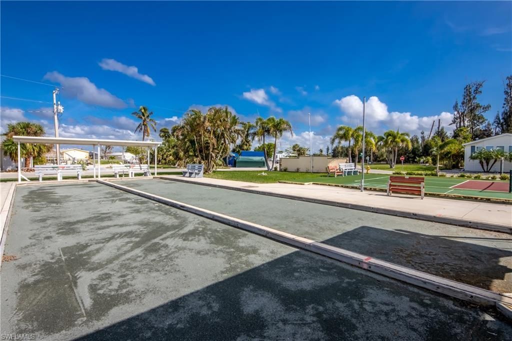 7169 Drum Dr, Saint James City, FL 33956 Photo
