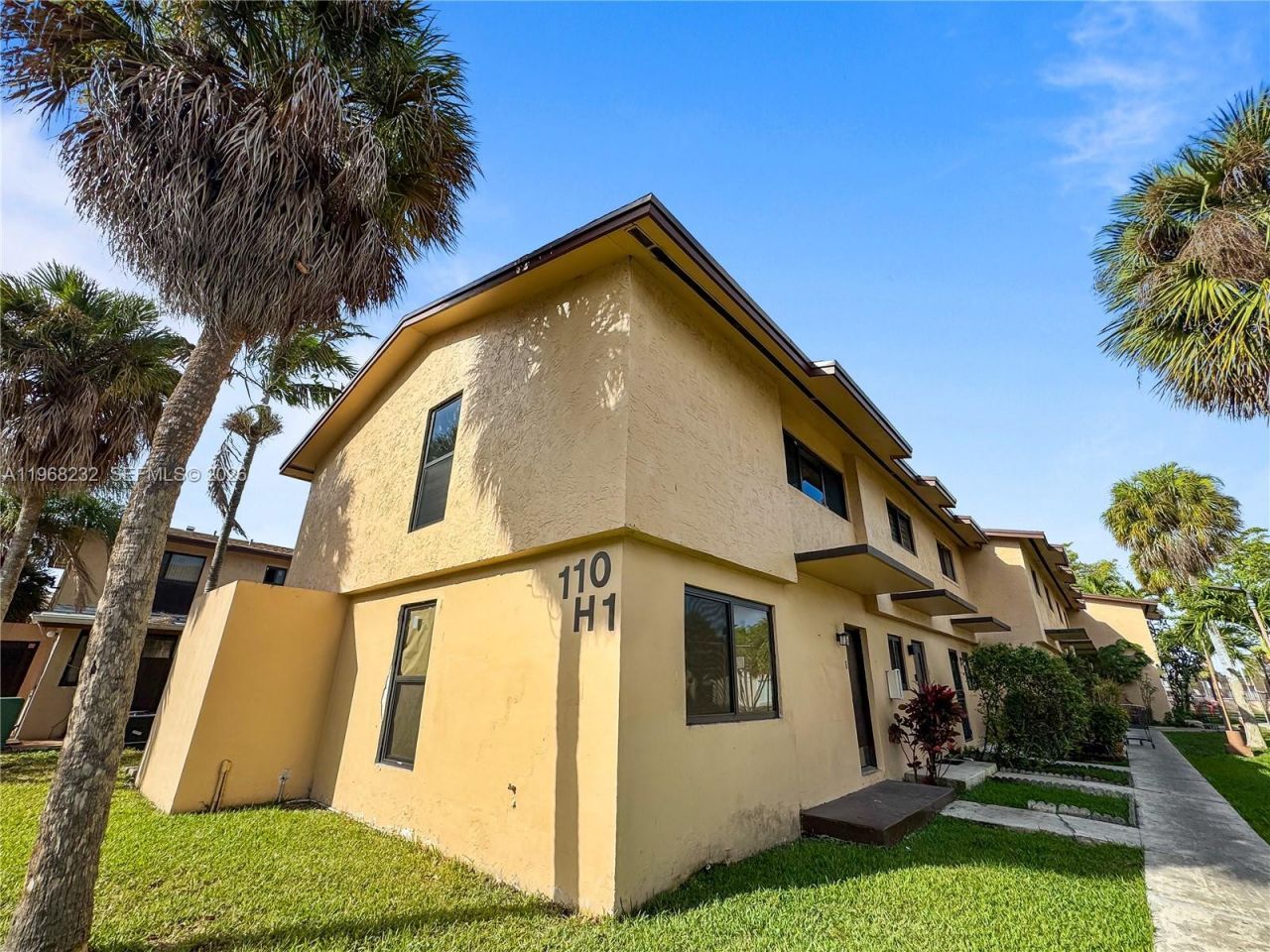 110 SW 108th Ave , Unit H2, Sweetwater, FL 33174 Photo