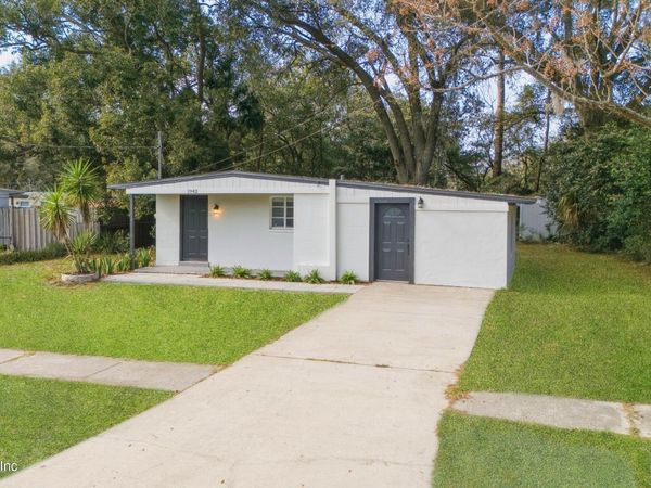 1942 BROOKVIEW Drive S, Jacksonville, FL 32246