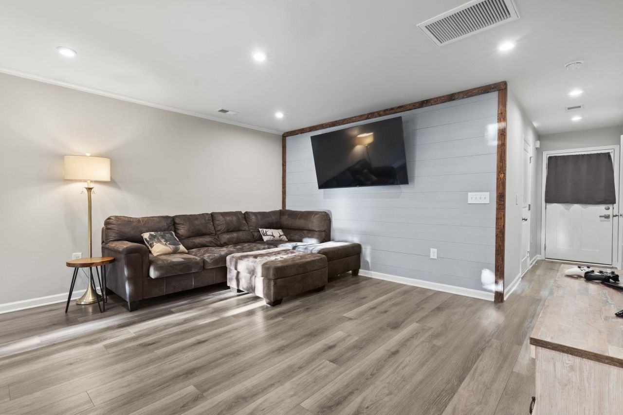 608 Montenegro Way Photo 12