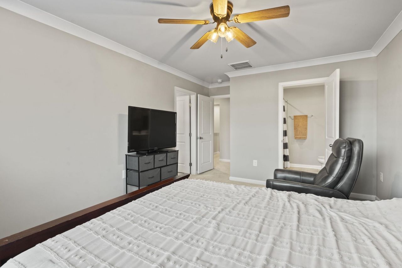 608 Montenegro Way Photo 18